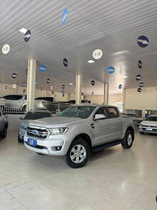 FORD RANGER 3.2 XLT 4X4 CD 20V DIESEL 4P AUTOMÁTICO FORD RANGER 3.2 XLT 4X4 CD 20V DIESEL 4P AUTOMÁTICO